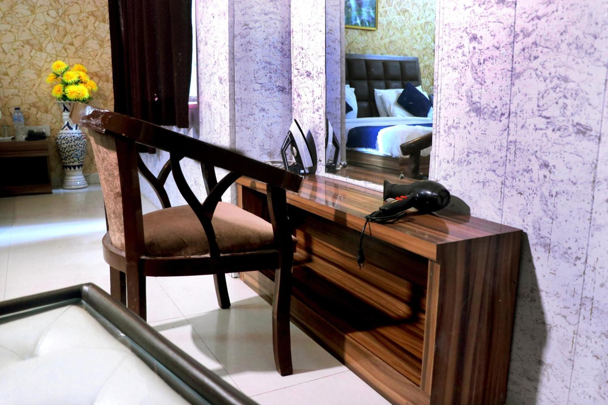 Hotel Panache Mathura Exterior foto